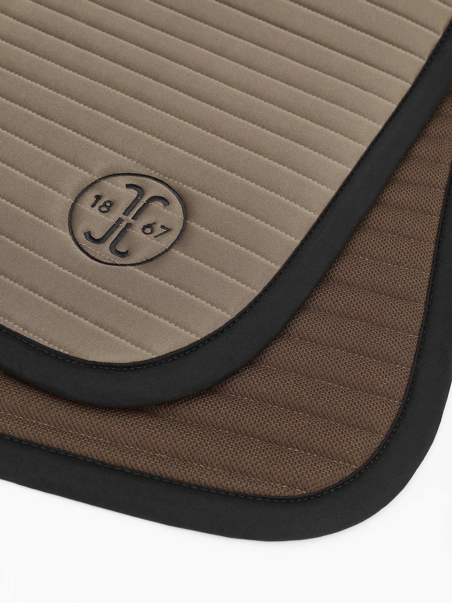 Jacson - Karlskrona Schabrak Beige Full Dressyr